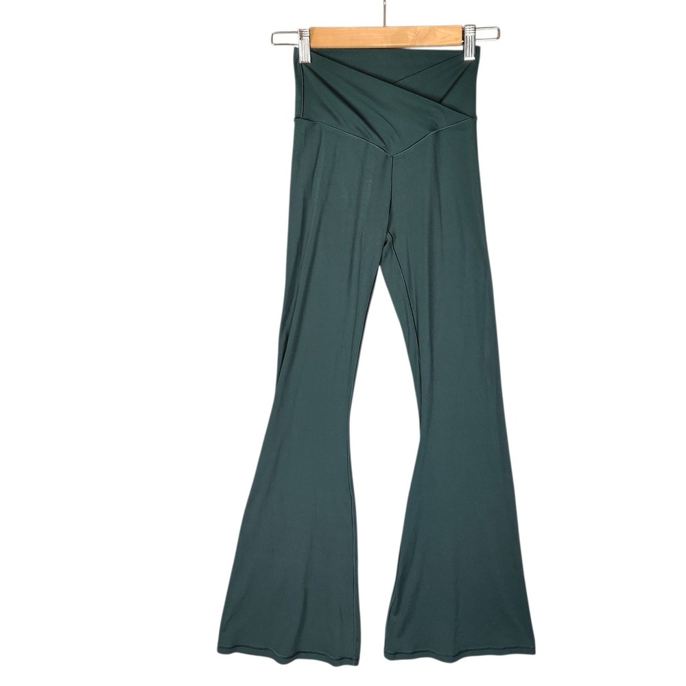 OFFLINE by Aerie Flare Leggings Medium Green Crossover High Rise Real Me